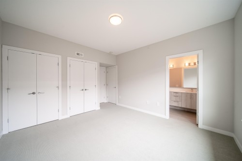 75-4991 No.5 Road, Richmond, BC 