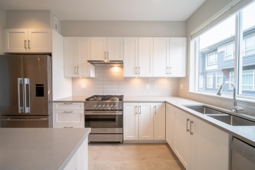 75-4991 No.5 Road, Richmond, BC 