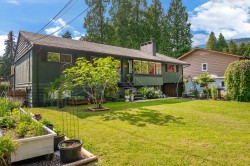 3163 Tennyson Crescent  North Vancouver, BC V7K 2A9