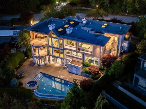 1562 Pinecrest Drive, West Vancouver, BC 