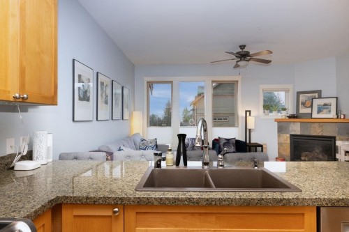 14-728 Gibsons Way, Gibsons, BC 