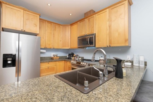 14-728 Gibsons Way, Gibsons, BC 