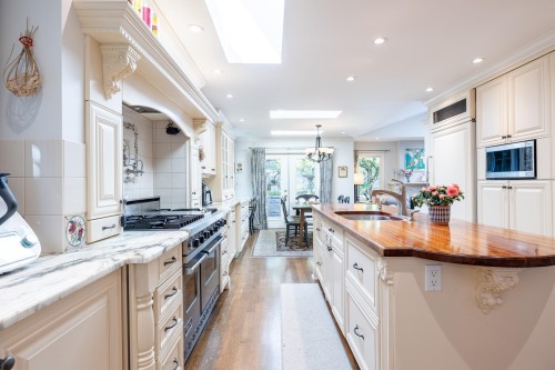 539 Newcroft Place, West Vancouver, BC 