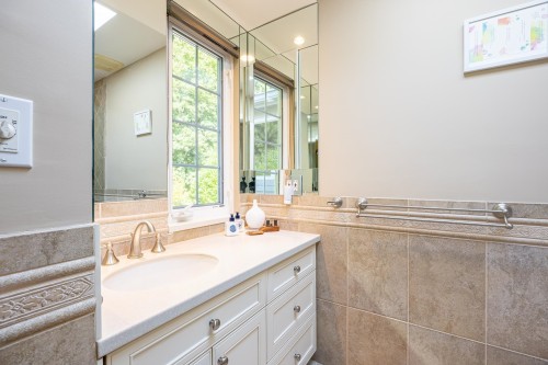 539 Newcroft Place, West Vancouver, BC 