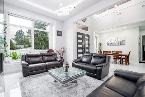 2938 Cumberland Street, Port Coquitlam, BC 