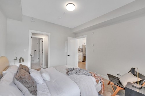 301-12143 223 Street, Maple Ridge, BC 