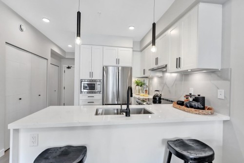 301-12143 223 Street, Maple Ridge, BC 