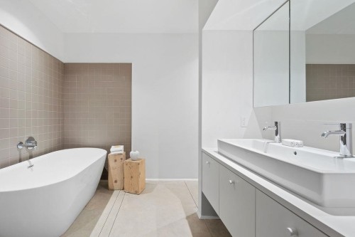 4166 Rose Crescent, West Vancouver, BC 