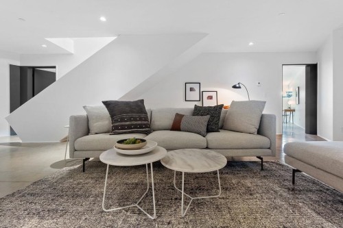 4166 Rose Crescent, West Vancouver, BC 