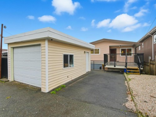 4767 Union Street, Burnaby, BC 