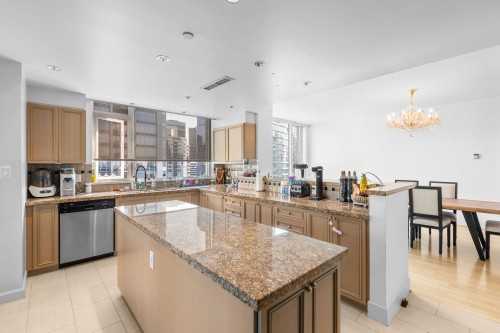 2302-323 Jervis Street, Vancouver, BC 