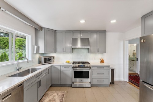 4375 Woodcrest Road, West Vancouver, BC 