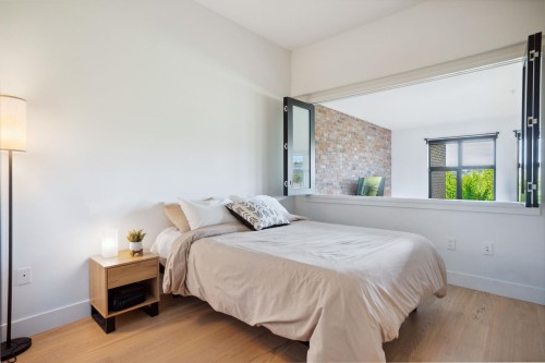 302-220 Salter Street, New Westminster, BC 