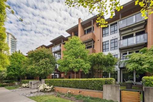 302-220 Salter Street, New Westminster, BC 