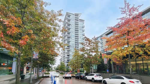 2101-258 Nelson's Court  New Westminster, BC V3L 0J9