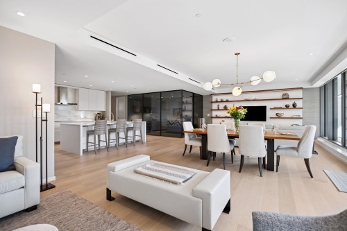 209-1355 Bellevue Avenue, West Vancouver, BC 