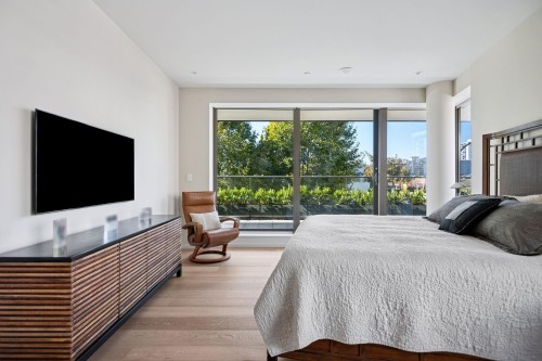 209-1355 Bellevue Avenue, West Vancouver, BC 