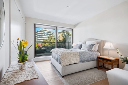 209-1355 Bellevue Avenue, West Vancouver, BC 