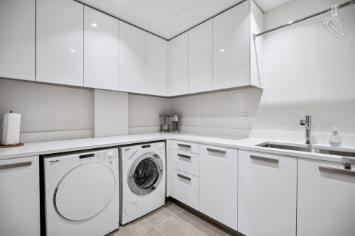 209-1355 Bellevue Avenue, West Vancouver, BC 