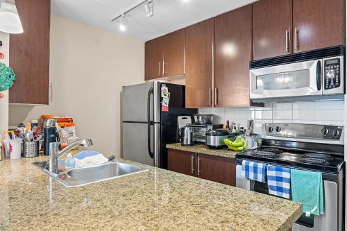 907-58 Keefer Place, Vancouver, BC 