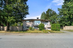 1025 Beaufort Road  North Vancouver, BC V7G 1R8