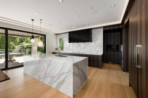 1050 King Georges Way, West Vancouver, BC 