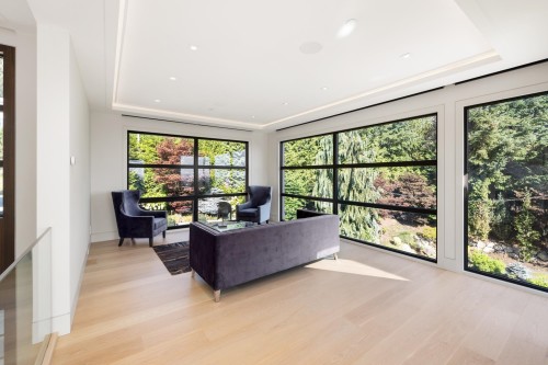 1050 King Georges Way, West Vancouver, BC 