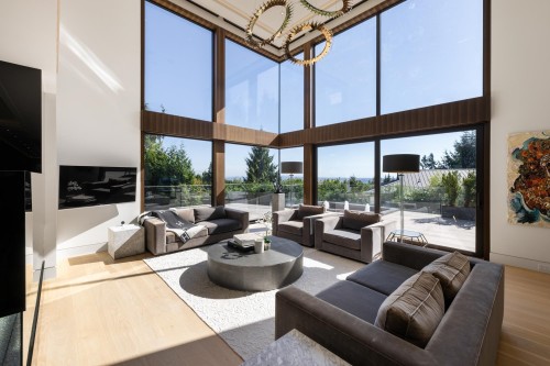 1050 King Georges Way, West Vancouver, BC 