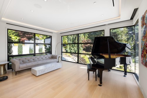 1050 King Georges Way, West Vancouver, BC 