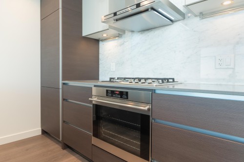 4010-4670 Assembly Way, Burnaby, BC 