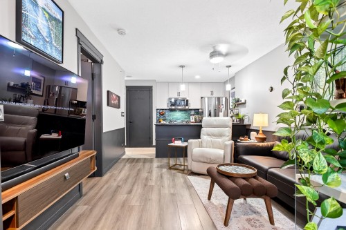 1101-7178 Collier Street, Burnaby, BC 