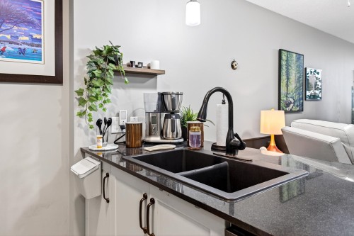 1101-7178 Collier Street, Burnaby, BC 