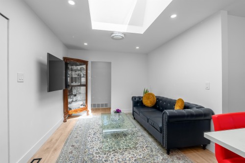 1286 Wellington Drive, North Vancouver, BC 