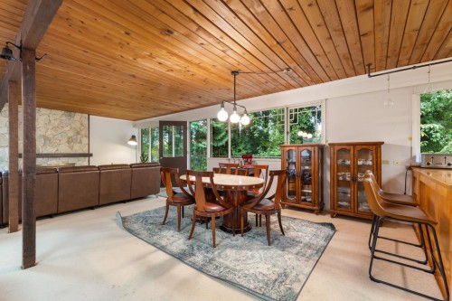 977 Belvedere Drive, North Vancouver, BC 