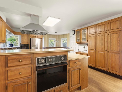 5950 Macdonald Street, Vancouver, BC 