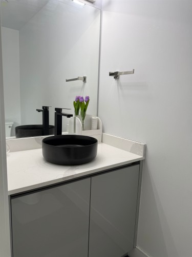 2885 Georgia Street E, Vancouver, BC 