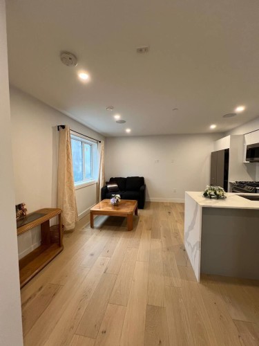 2885 Georgia Street E, Vancouver, BC 