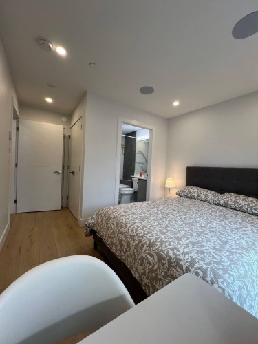 2885 Georgia Street E, Vancouver, BC 