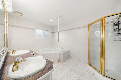 11851 Railway Avenue, Richmond, BC 