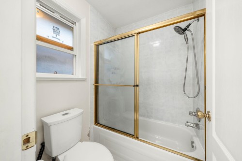 11851 Railway Avenue, Richmond, BC 