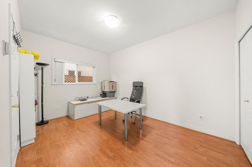 11851 Railway Avenue, Richmond, BC 