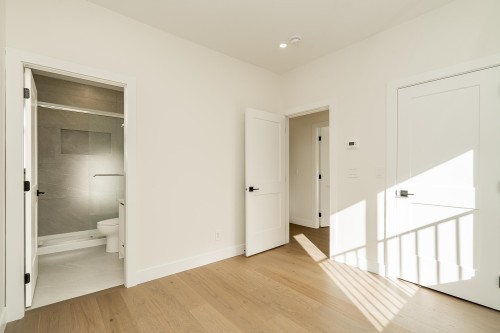 2715 Henry Street, Port Moody, BC 