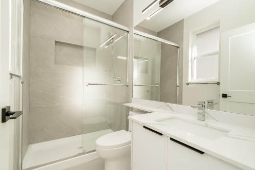 2715 Henry Street, Port Moody, BC 