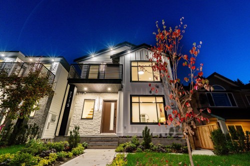 2715 Henry Street, Port Moody, BC 