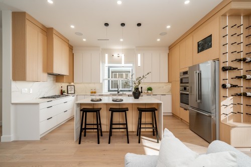 2715 Henry Street, Port Moody, BC 