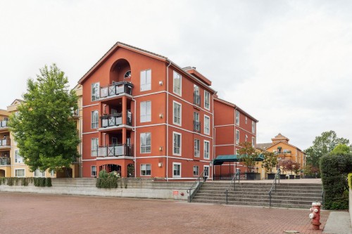 104-6 Renaissance Square  New Westminster, BC V3M 6N8