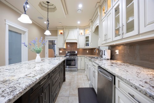 913 Quadling Avenue, Coquitlam, BC 