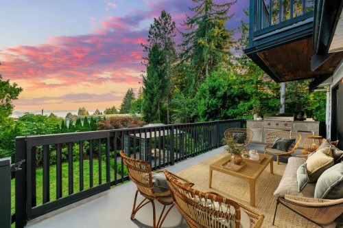 1550 Palmerston Avenue, West Vancouver, BC 