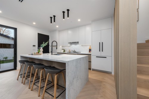 2-280 32 Avenue E, Vancouver, BC 