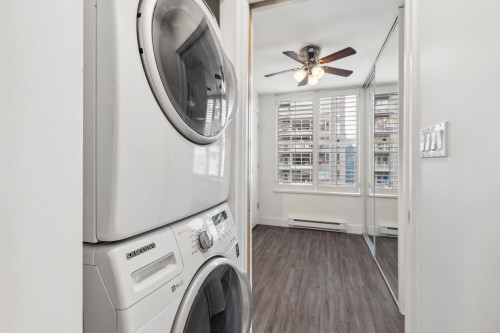 2002-989 Richards Street, Vancouver, BC 